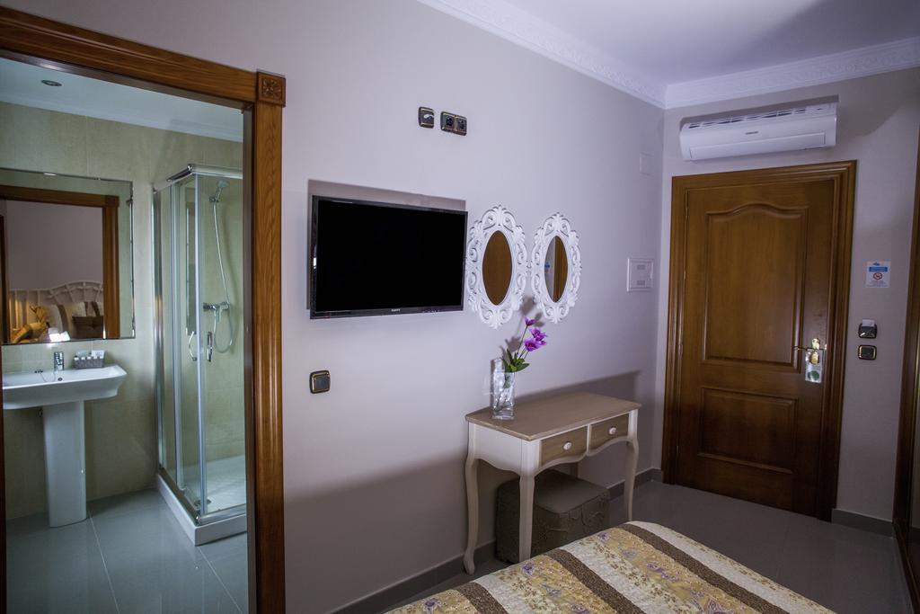 Hotel Bajamar Centro Nerja Exterior photo