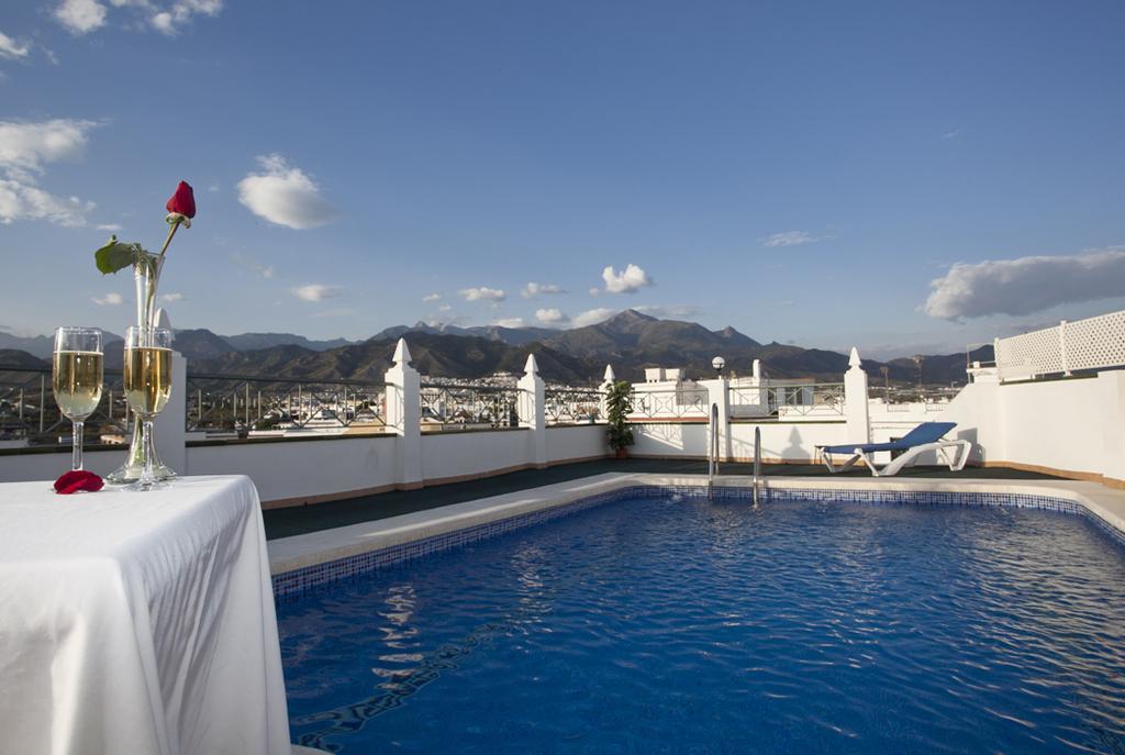Hotel Bajamar Centro Nerja Exterior photo