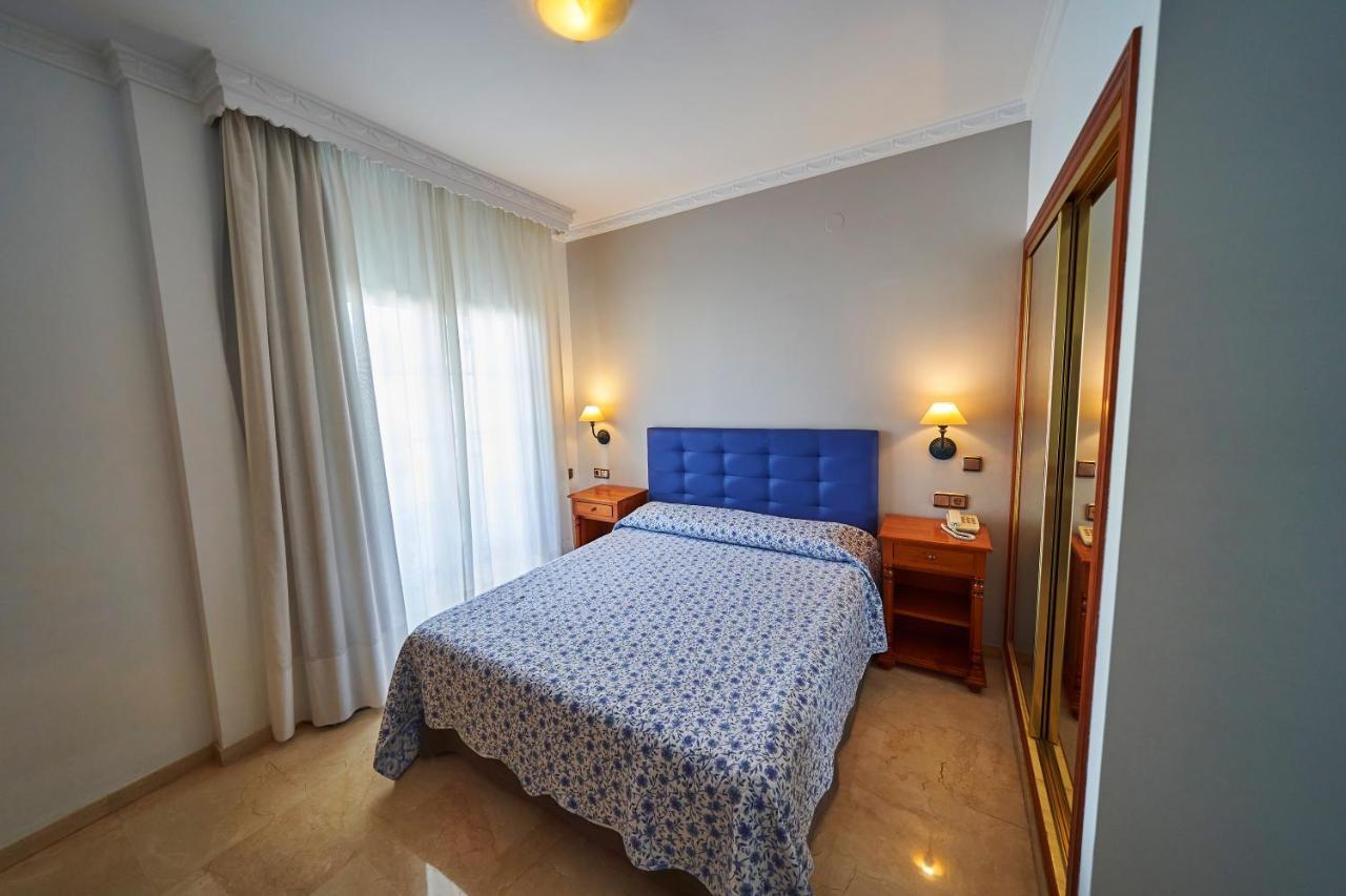 Hotel Bajamar Centro Nerja Exterior photo